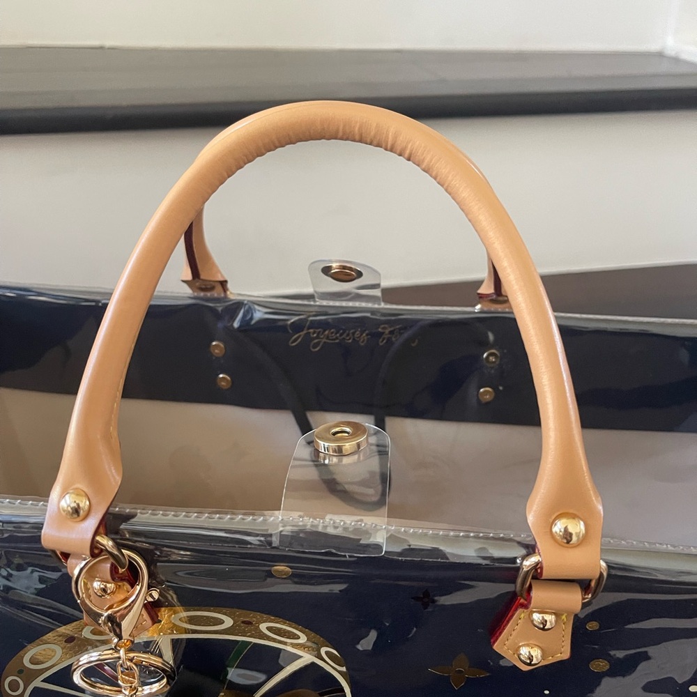 Large Louis Vuitton Holiday Edition PVC Tote Carousel Paris theme - Picture 12 of 17